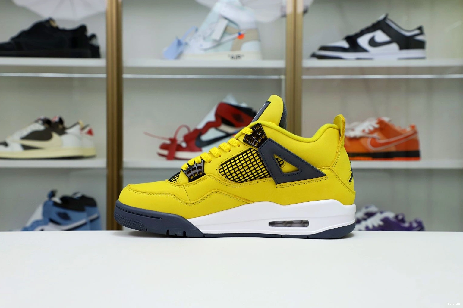 JORDAN 'LIGHTNING' 2021 AIR AIR JORDAN RETRO 4 0227